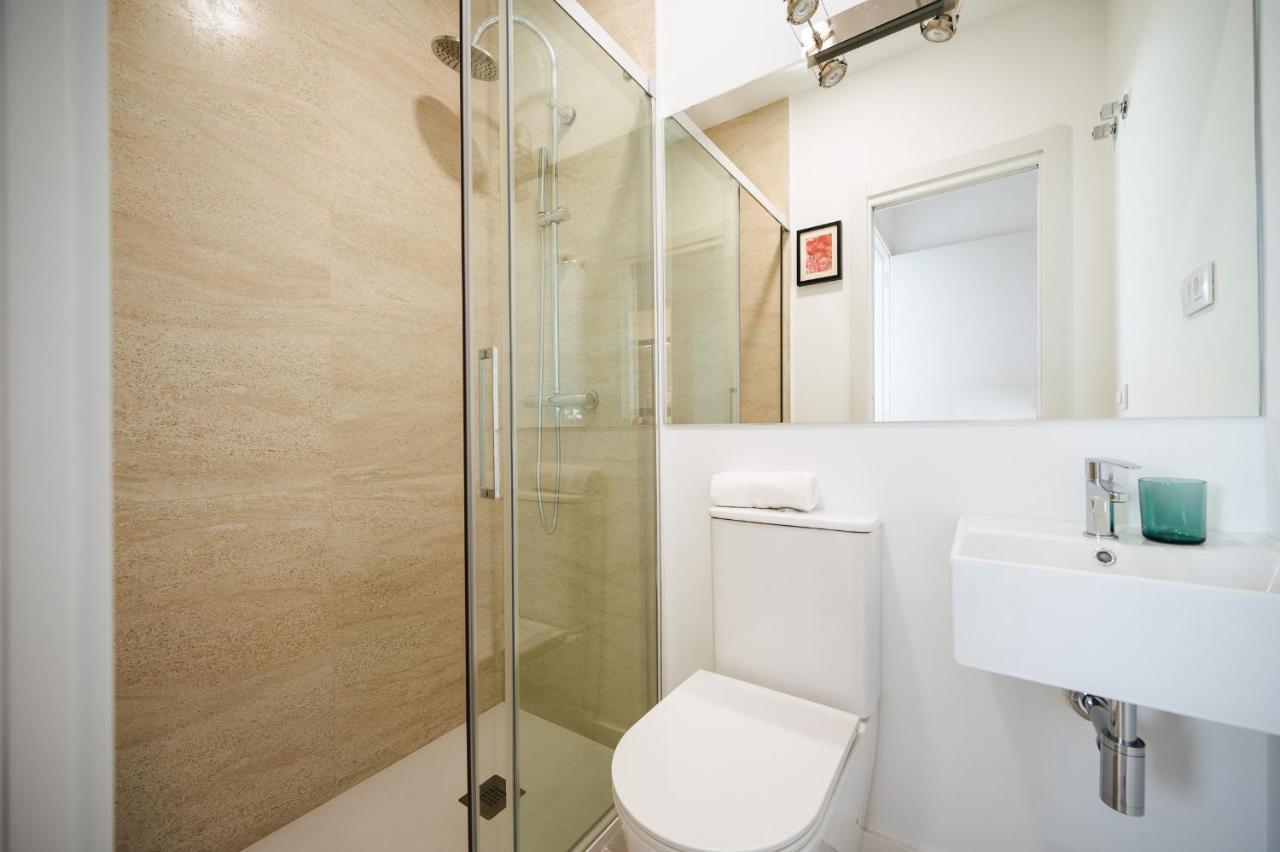 Urban Pulses Nervion Apartment Sevilla Bagian luar foto
