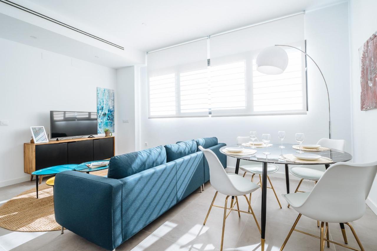 Urban Pulses Nervion Apartment Sevilla Bagian luar foto