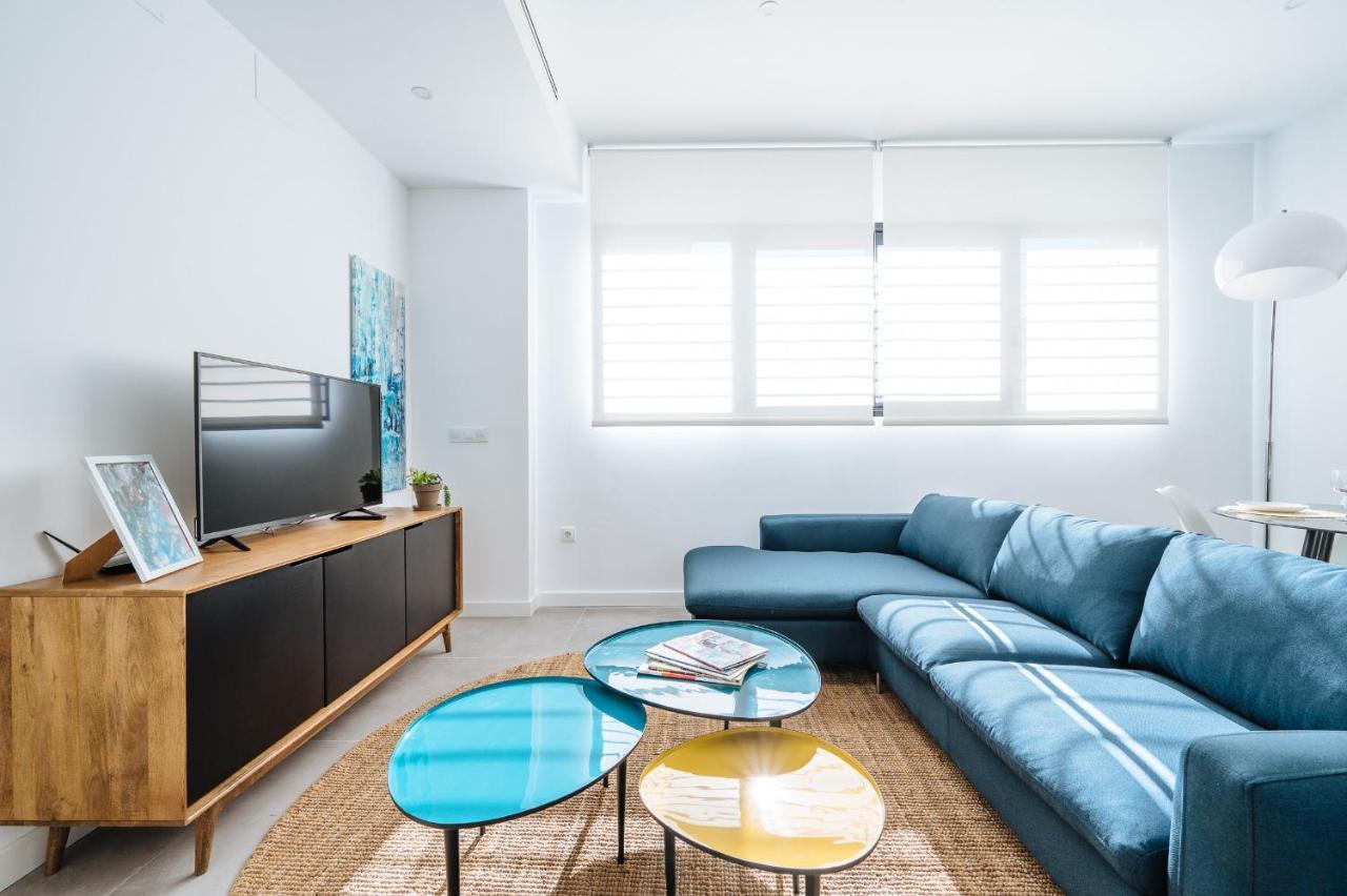 Urban Pulses Nervion Apartment Sevilla Bagian luar foto
