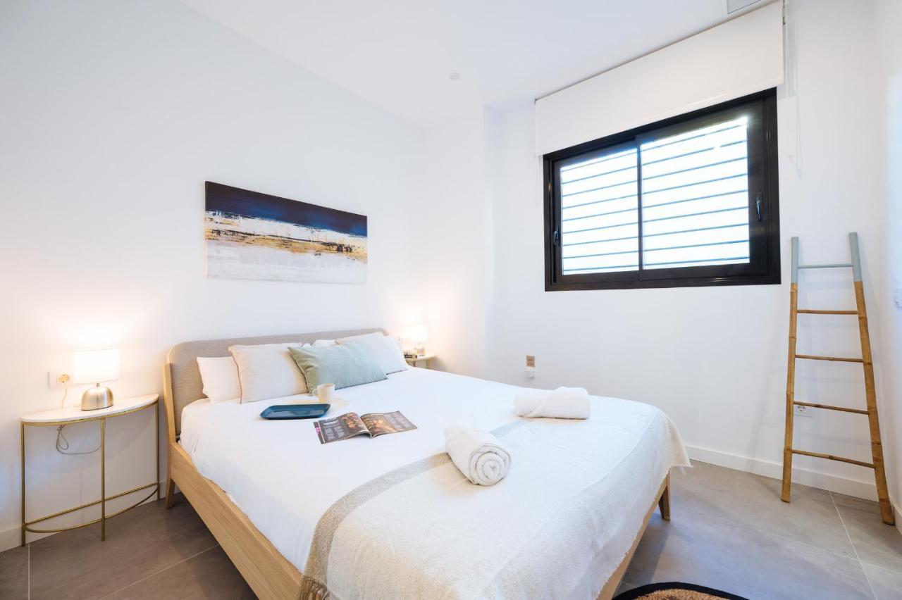 Urban Pulses Nervion Apartment Sevilla Bagian luar foto
