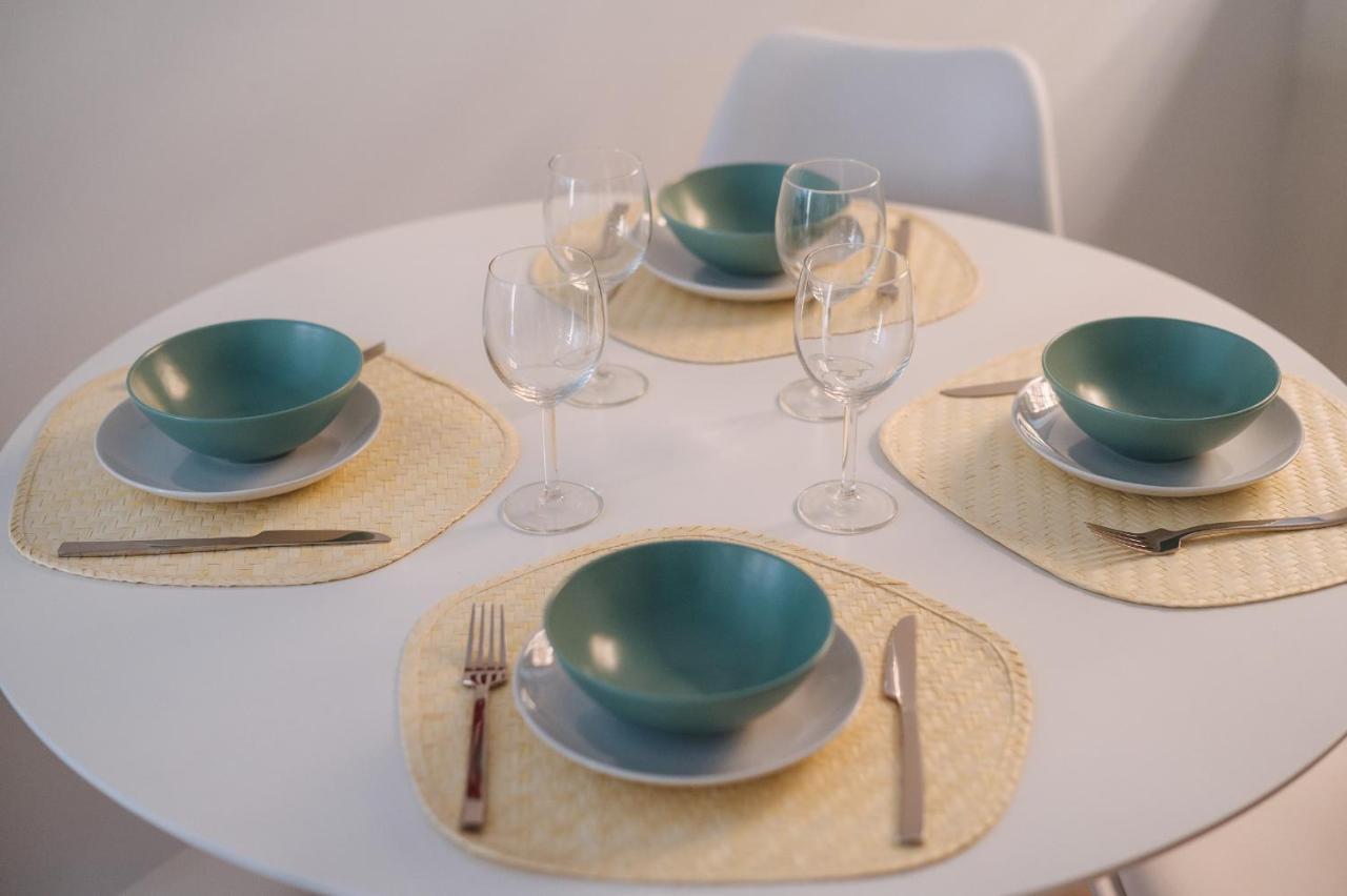 Urban Pulses Nervion Apartment Sevilla Bagian luar foto