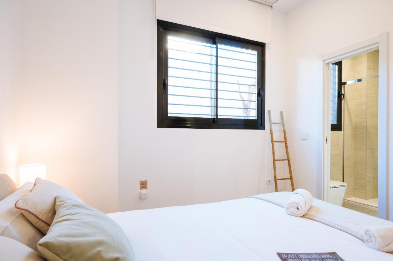 Urban Pulses Nervion Apartment Sevilla Bagian luar foto