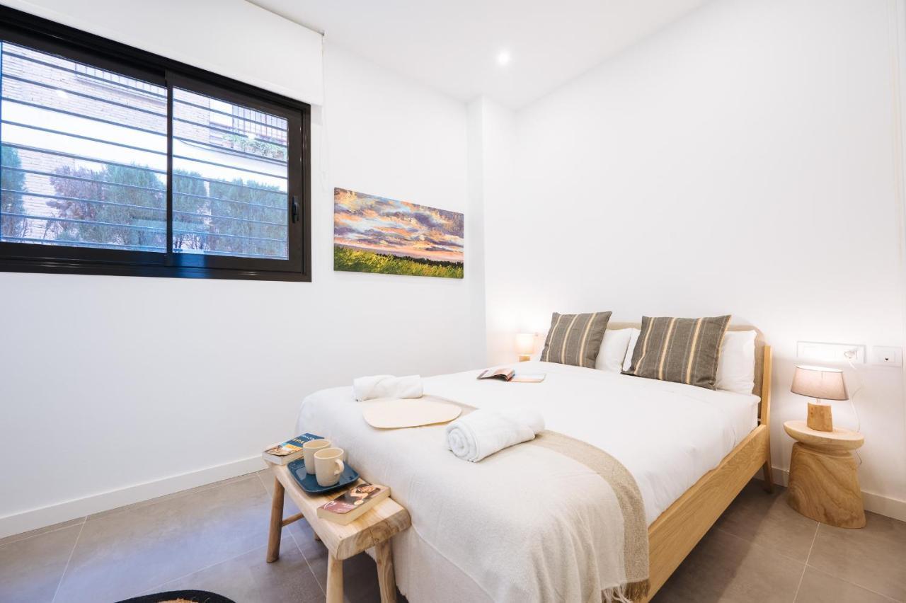 Urban Pulses Nervion Apartment Sevilla Bagian luar foto
