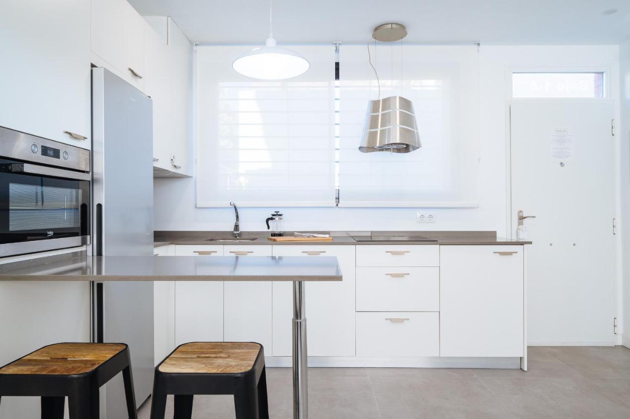 Urban Pulses Nervion Apartment Sevilla Bagian luar foto