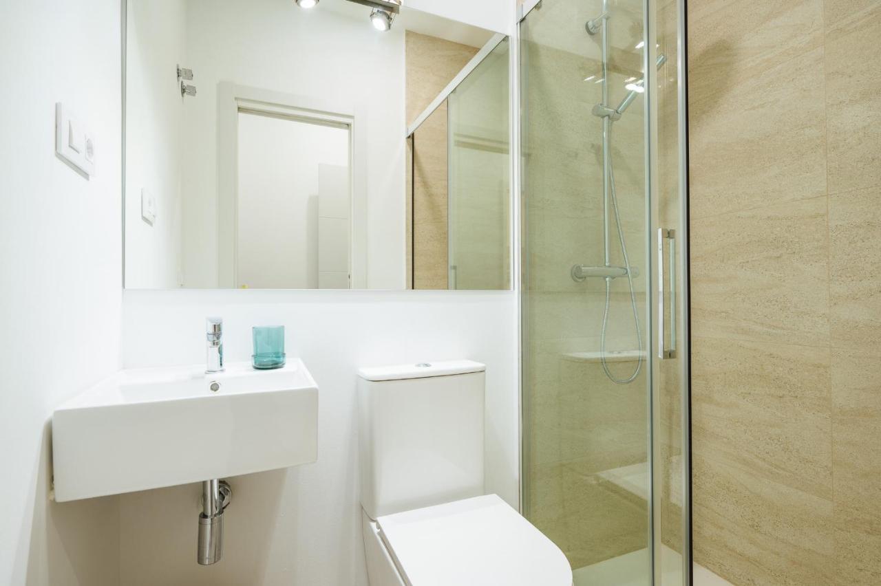 Urban Pulses Nervion Apartment Sevilla Bagian luar foto