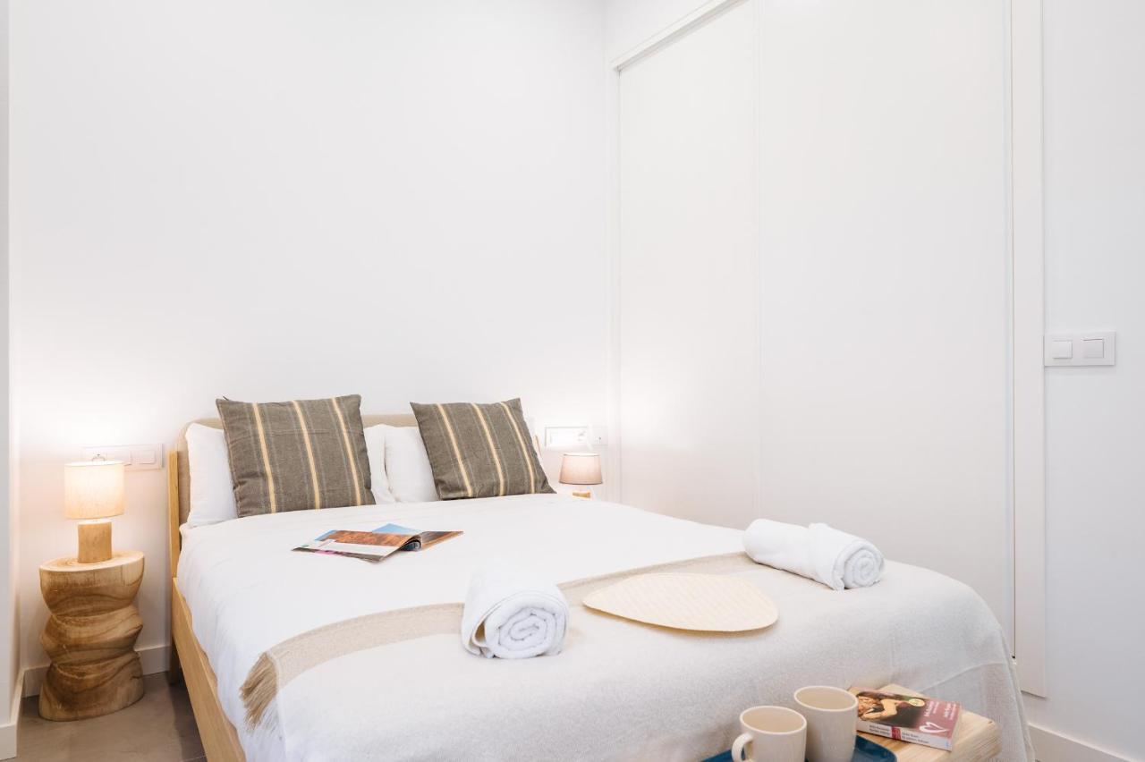 Urban Pulses Nervion Apartment Sevilla Bagian luar foto